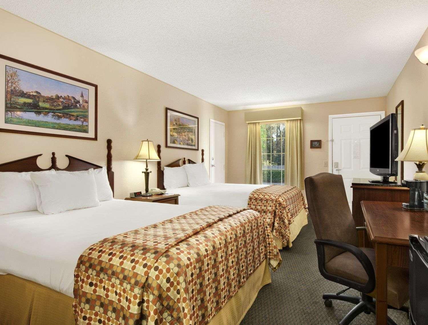 Motel Baymont By Wyndham Warner Robins Exterior foto